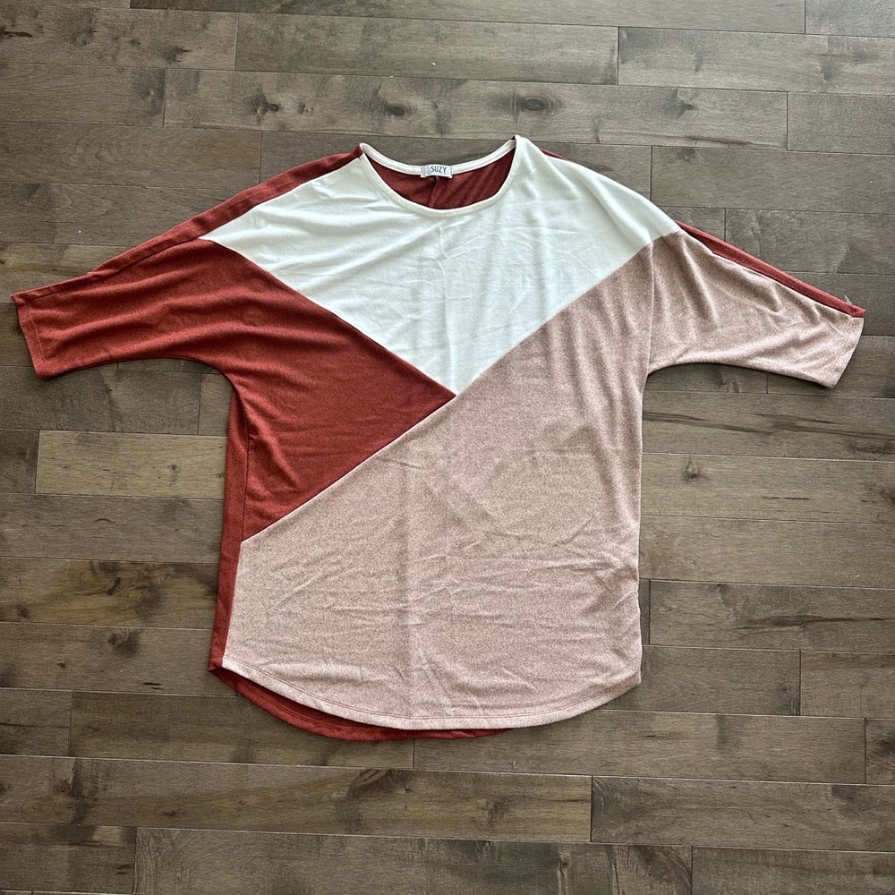 Suzy Shier Two-Tone Knit Top size Large
